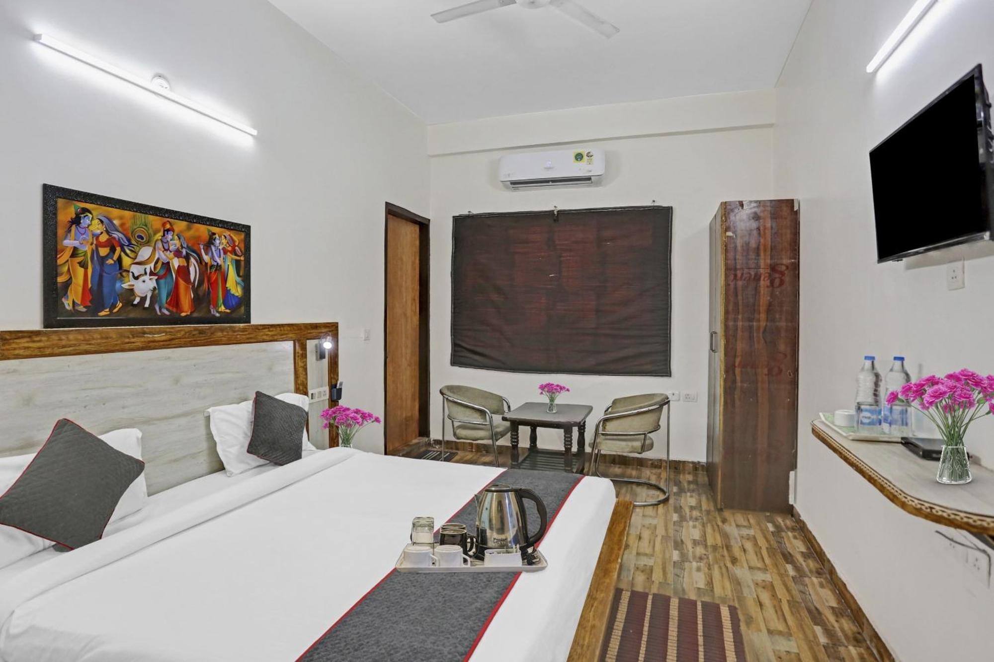 Townhouse Gn Stay Near Gnida Office Metro Station Greater Noida Exterior foto