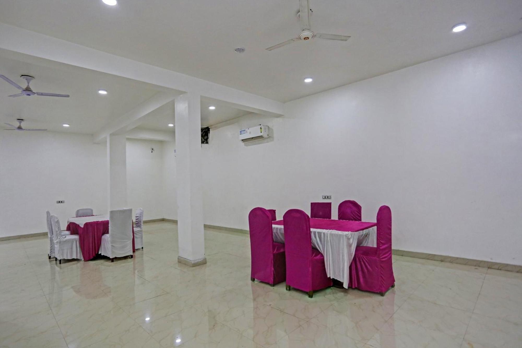 Townhouse Gn Stay Near Gnida Office Metro Station Greater Noida Exterior foto